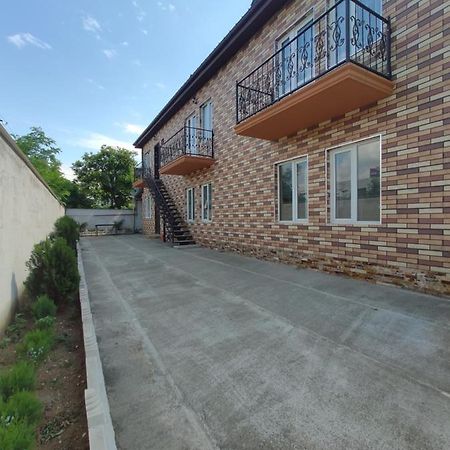 Kochalidze Family Apartment Batumi Bagian luar foto
