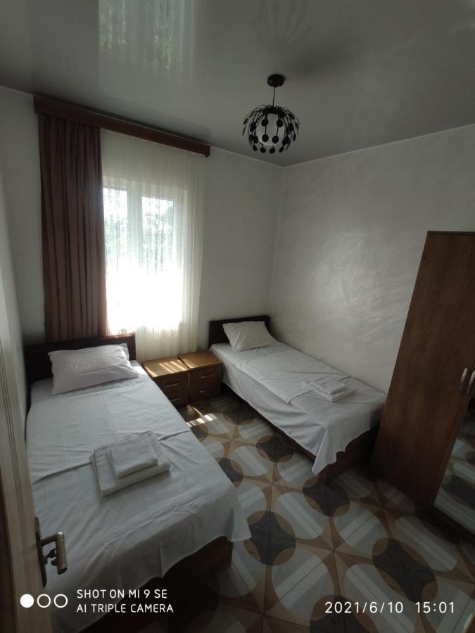 Kochalidze Family Apartment Batumi Bagian luar foto