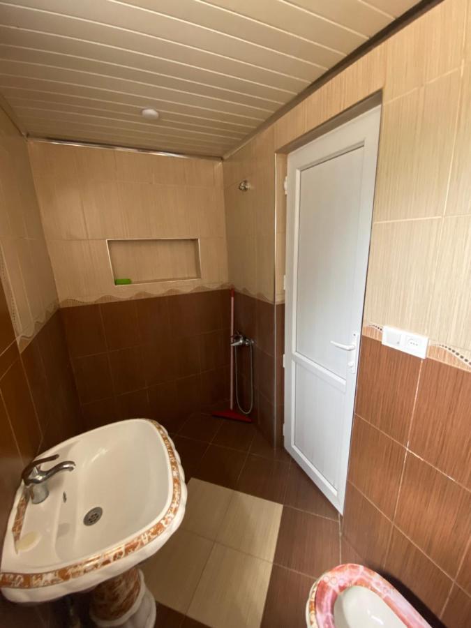 Kochalidze Family Apartment Batumi Bagian luar foto