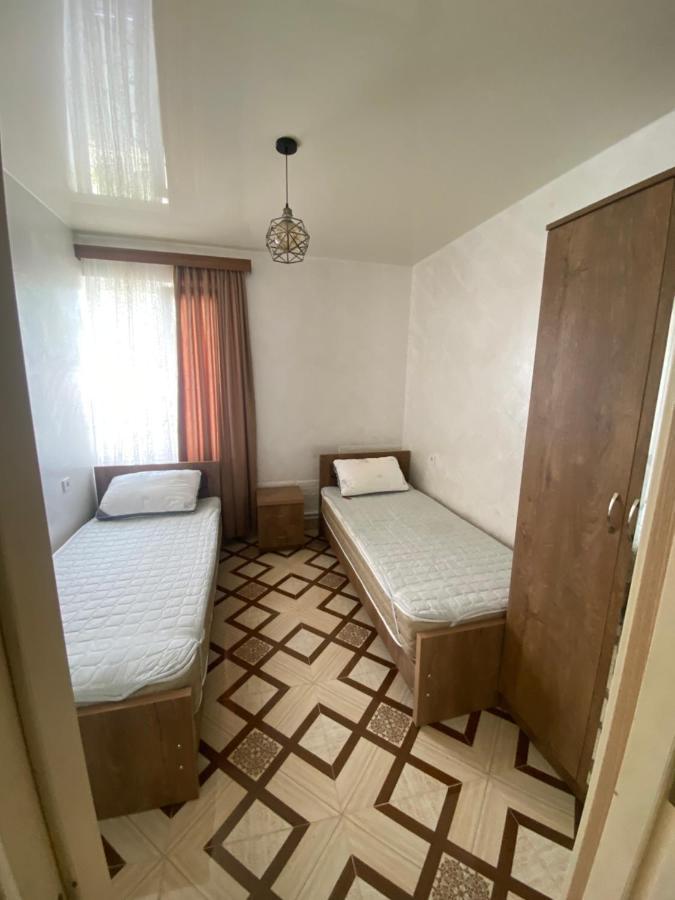 Kochalidze Family Apartment Batumi Bagian luar foto
