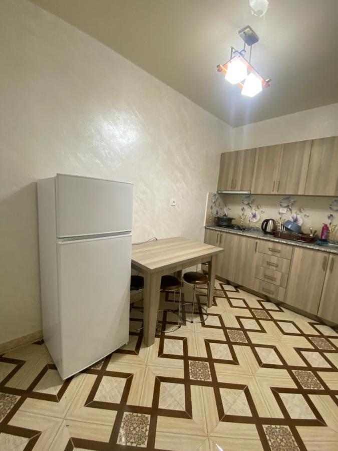 Kochalidze Family Apartment Batumi Bagian luar foto