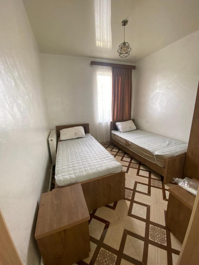 Kochalidze Family Apartment Batumi Bagian luar foto